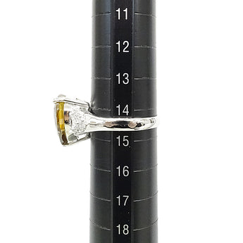 スフェーン リング  ダイヤモンド Pt900 ドロップ 雫 しずく 涙 なみだ 変形カット ファンシーカット トリリアントカット【中古】【900429】