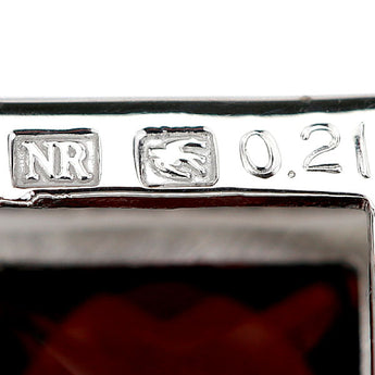 セイコー ニナリッチ NINARICCI ガーネット ブローチ ダイヤモンド K18ホワイトゴールド K14ホワイトゴールド SEIKO ピンブローチ 四角 スクエア【中古】【901584】
